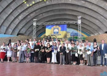 Президент відзначив керівників двох тернопільських ЖЕКів