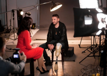 У Тернополі відома телеведуча розкаже про волонтерку, що залишилася без ніг