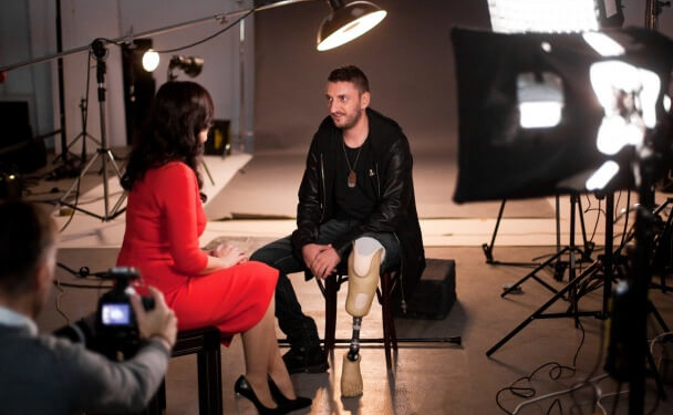 У Тернополі відома телеведуча розкаже про волонтерку, що залишилася без ніг