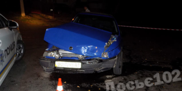 Авто як бляшанки: у Тернополі в страшну аварію потрапили два таксі