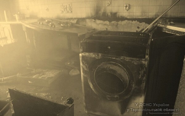 У центрі Тернополя була велика пожежа (фото, відео)