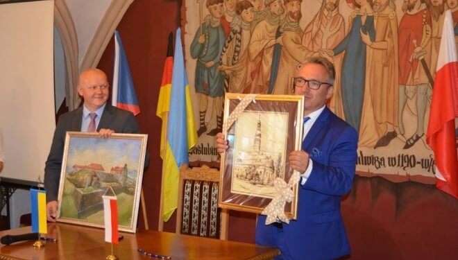 Чиновник зі Збаража, що на Тернопільщині, вразив мерів з Німеччини та Франції