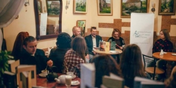 Ще місяць на Тернопільщині діятиме літературна резиденція