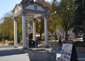 У Тернополі пограбували капличку поблизу Катедри (фото)