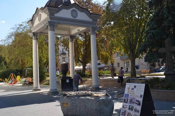 У Тернополі пограбували капличку поблизу Катедри (фото)