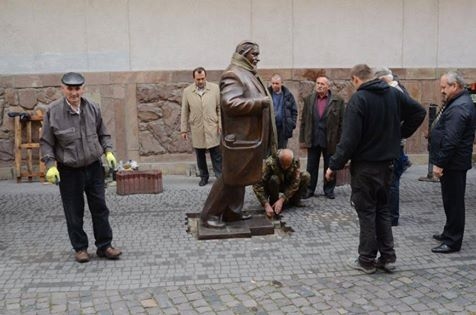 Завтра у Тернополі відкриють пам’ятник відомому мистецтвознавцю та поету