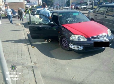 Зупинка автомобіля для тернополянина завершилася арештом транспорту