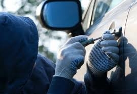 Автомобільні злодії грабують тернополян