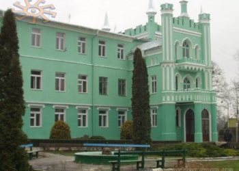 На Тернопільщині є унікальний замок, який став “Меккою” для місцевих студентів