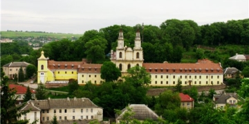 Район на Тернопільщині, де є цікаві руїни