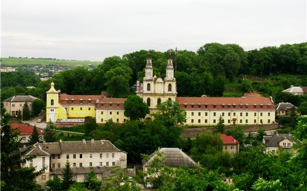 Район на Тернопільщині, де є цікаві руїни