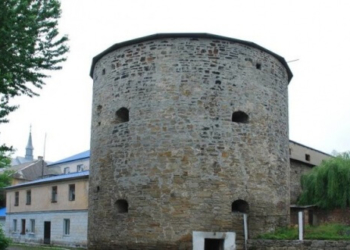 На Тернопільщині є замок, у якому розміщена… психлікарня