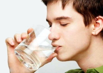 Тернопільські медики розповіли, як подолати гикавку