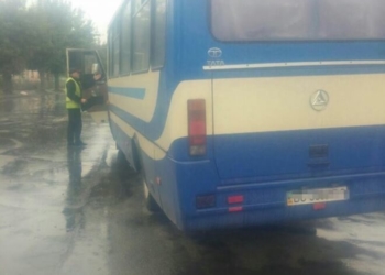 У Тернополі оштрафували водія маршрутки, який промчав на червоне світло