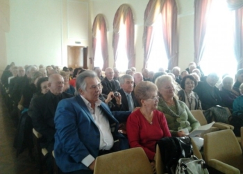 В університеті Тернополі зібралися випускники, які закінчили заклад 40 років тому (фотофакт)