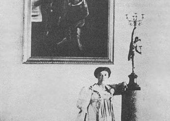 Неподалік Тернополя є замок, у якому звичайна жінка собі зробила хату