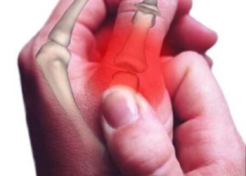 На Тернопільщині пенсіонерка побила сусідку так, що та потрапила до лікарні