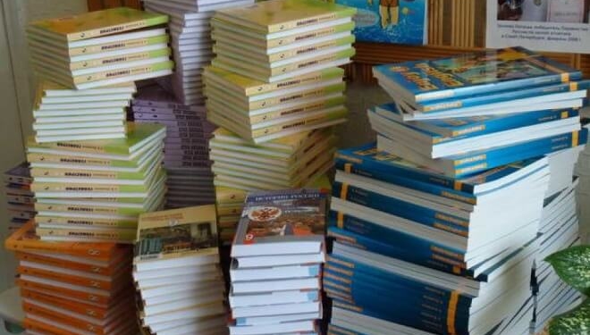 Батьки восьмикласників не повинні купувати підручники