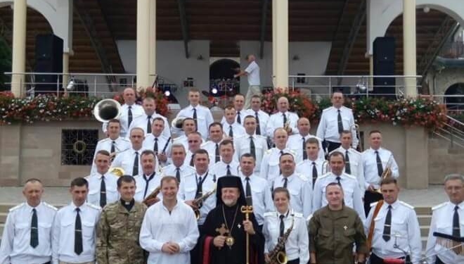 У Зарваниці відбулося Всеукраїнське військове паломництво (відео)