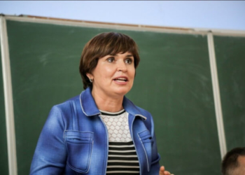 Який високопоставлений столичний чиновник має зв’язки з університетом Тернополя?