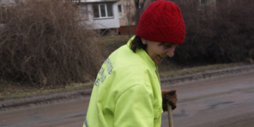 Ця тендітна тернополянка щоранку прокидається о 4 годині, бо має цілі гектари роботи