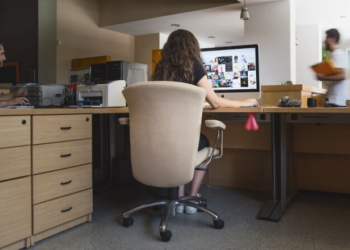 Це вражає – для жінок придумали унікальний спосіб як зняти стрес на роботі (фото)