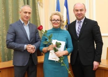 Автомобілісти отримали цінні подарунки та грамоти