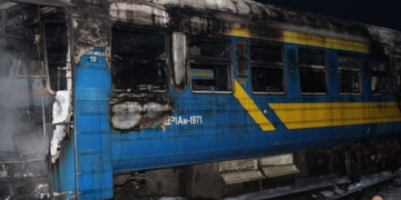 Суцільне згарище: з’явилися фото пожежі потяга у Тернополі (фото)