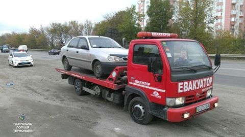 У Тернополі евакуювали маршрутку, яка була у розшуку