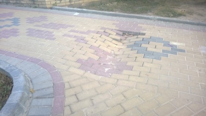 Тернополяни жаліються на бруківку на новому бульварі