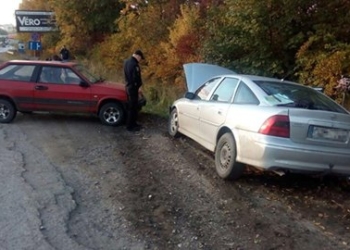 У Тернополі п’яний водій зніс огорожу (фото)