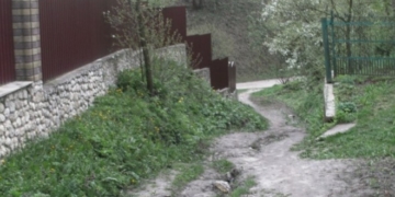 Погрози та скандали: на Тернопільщині “валютник” зі зв’язками не може вжитися з сусідами