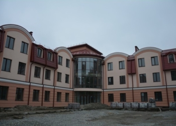 Який тернопільський чиновник “хоче показати” усій Україні?