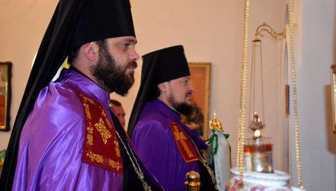 Тернопільський архієпископ скандальною поведінкою “прославився” на всю країну