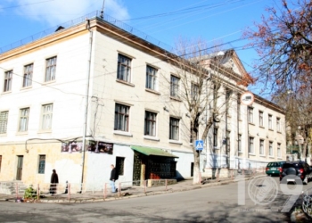 Тернопільське музичне училище організовує платні курси