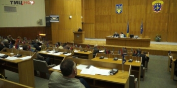 У Тернополі “побили горшки” двоє депутатів обласної ради