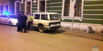 Днями у Тернополі спіймали чоловіка, який катався на чужому авто