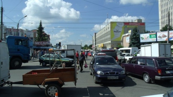Тернополянин придумав, як вирішили вічну проблему із заторами на ринку