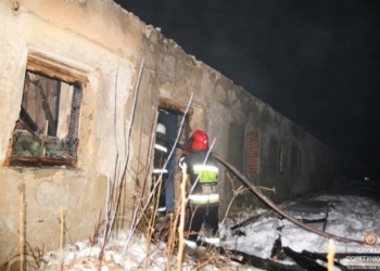 Неподалік Тернополя горіло велике приміщення
