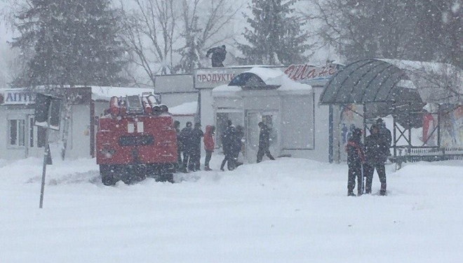 Мер Збаража, що на Тернопільщині, через сніг кличе людей на вулицю