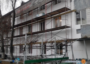 Як утеплюються у тролейбусному депо Тернополя (фотофакт)