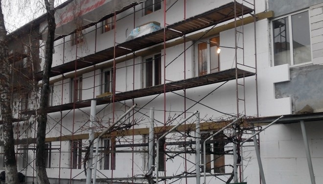 Як утеплюються у тролейбусному депо Тернополя (фотофакт)