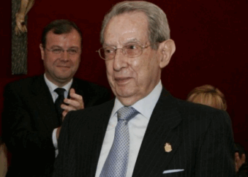 Відомий мільярдер віддав свої мільйони селянам, які колись проживали разом з ним