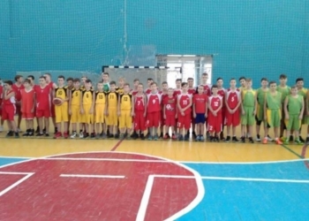 Тернопільські школярі позмагалися на турнірі з баскетболу