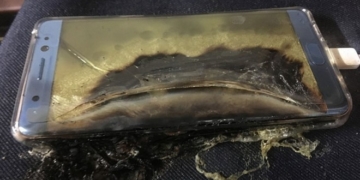 У руках злодія вибухнув новенький телефон