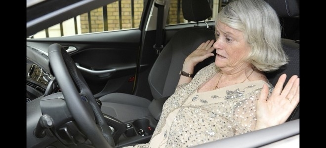 Жінка 53 роки їздила без водійського посвідчення