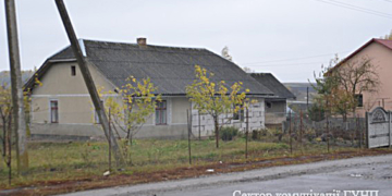 Депутат-збоченець змушував неповнолітніх дівчат займатися проституцією