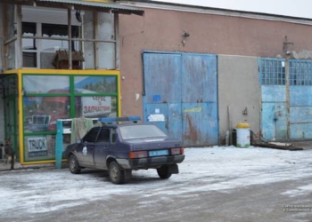 Щоб з’ясувати підприємницькі стосунки чоловік використав зброю