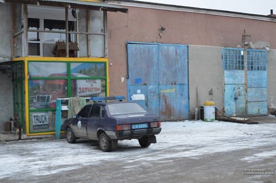 Щоб з’ясувати підприємницькі стосунки чоловік використав зброю