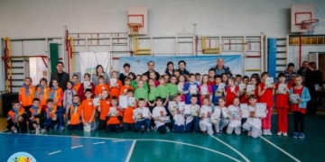 Третьокласники позмагаються на спортивному фестивалі “Ігри патріотів”